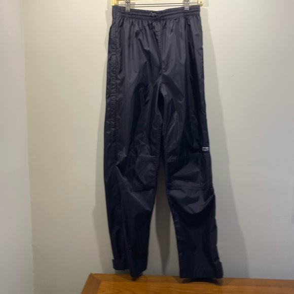 Red Ledge Women’s Thunderlight Pants (M) Black; adjustable cuffs; zippered sides - Picture 1 of 9